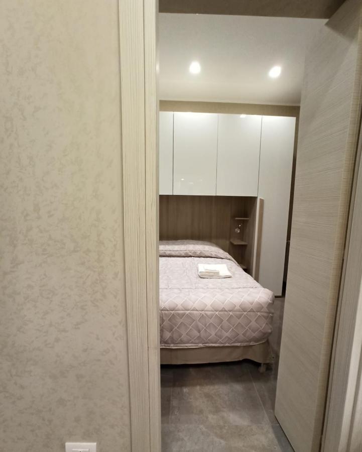A Casa E Annarell Apartment Naples Luaran gambar